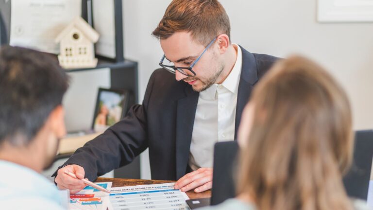 Century 21 : avis, tarifs et services : faut-il lui faire confiance ?
